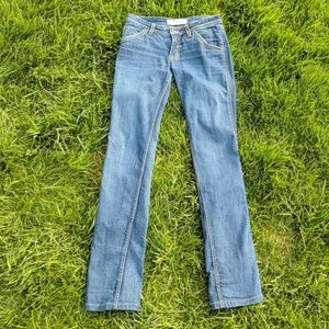 Hudson straight leg skinny jeans 28
